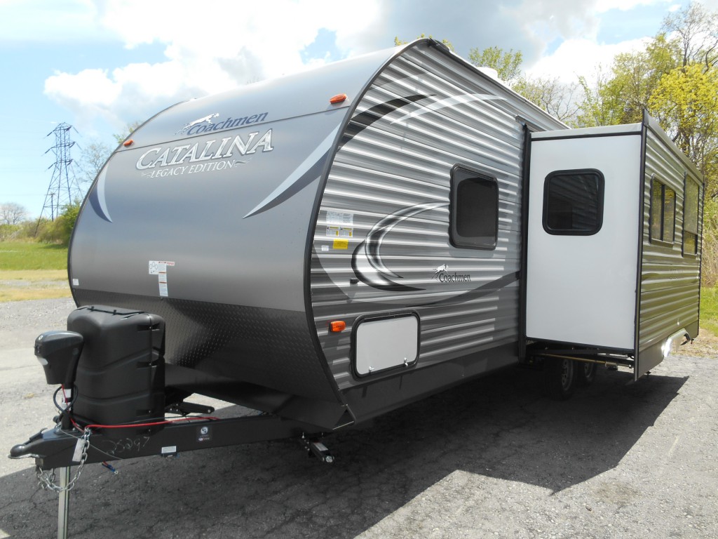 Top 5 Best Travel Trailers With Slideouts | RVingPlanet.com