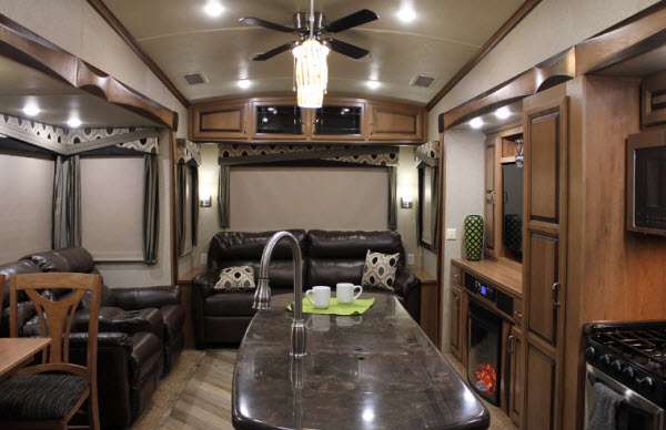 top 5 best luxury fifth wheels - rving planet