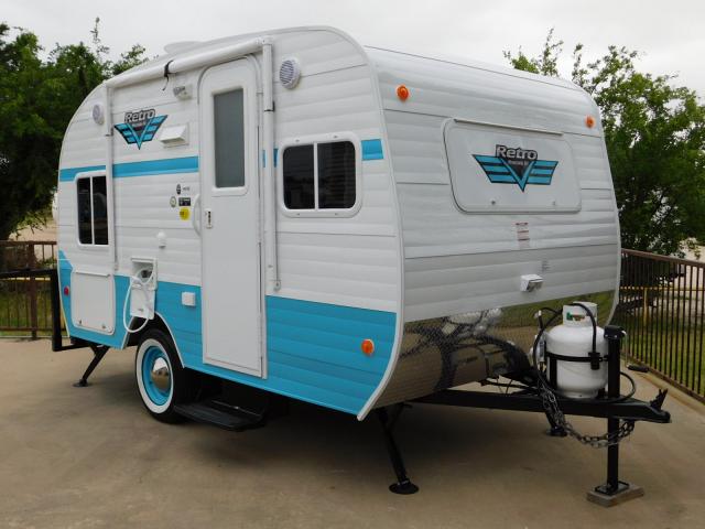 travel trailers under 2 000 lb
